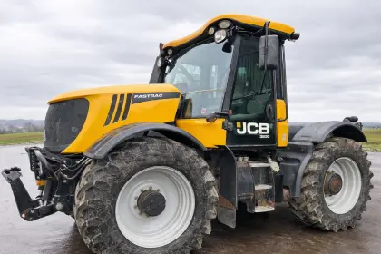 JCB Fastrac 3230
