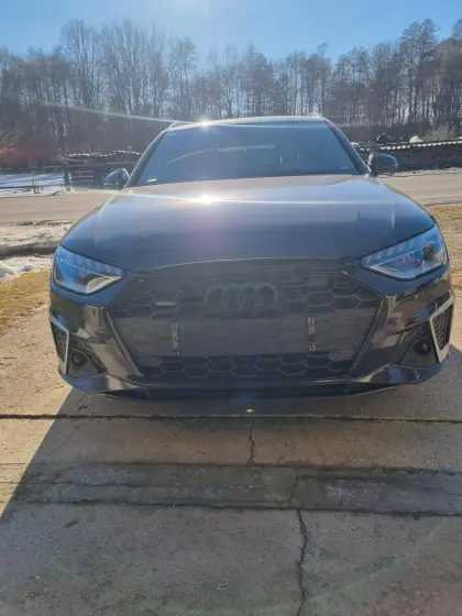 Audi A4 Avant Quattro 3x S-Line Kombi/Family Van