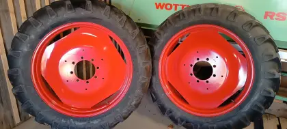 Traktorreifen komplett, Fendt, Steyr - Top Zustand