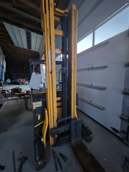 Schubmaststapler Jungheinrich