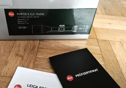 Leica FORTIS 6 2,5-15x56i mit Schiene