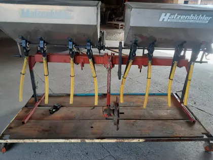 4-reihiger Reihendüngerstreuer Hatzenbichler