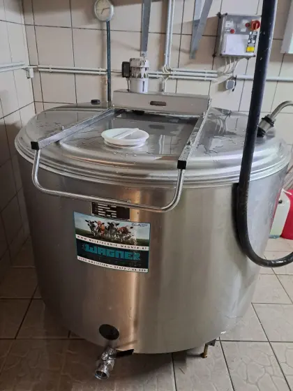 Milchtank mit Kühlung