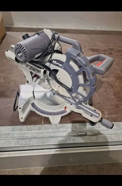 Holzprofi Kapp- und Gehrungssäge SRO 305