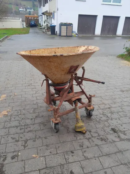 Vicon Düngerstreuer