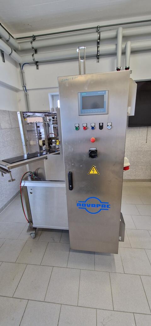 Rundläufer Becherfüllmaschine Novapac