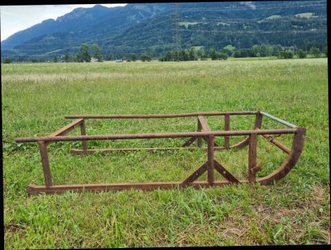 Massiver Pferdeschlitten