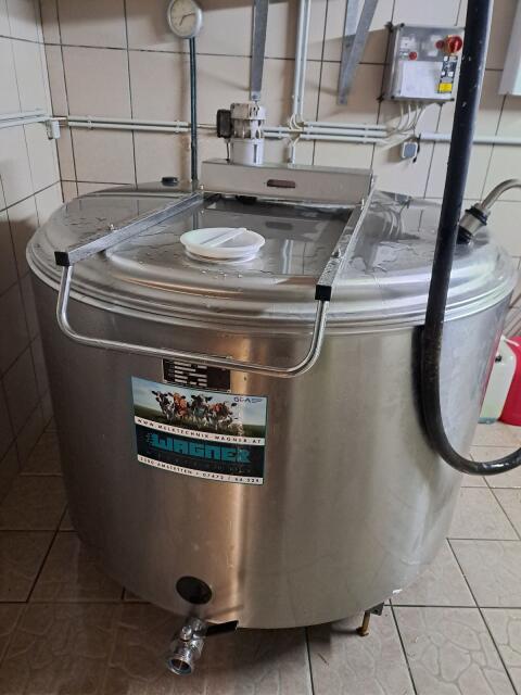 Milchtank mit Kühlung