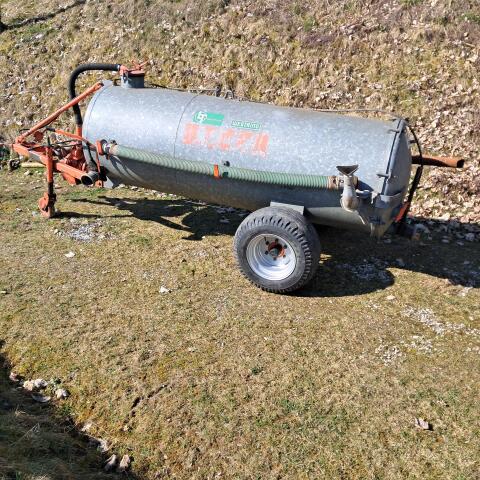 Bauer 3000l Güllefaß