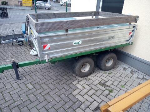 Traktor Anhänger Kipper