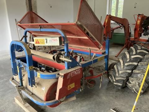 Gemüsepflanzmaschine