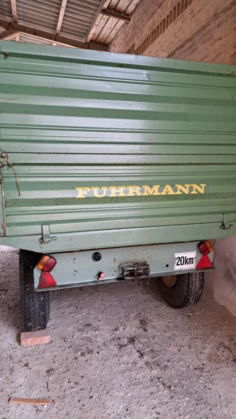 Kipper 2-Achs, 2 Seitenkipper, Marke Fuhrmann