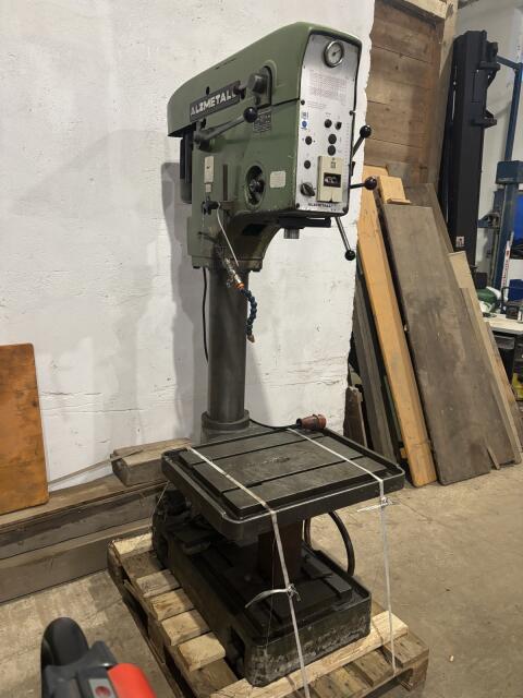Standbohrmaschine Säulenbohrmaschine Alzmetall