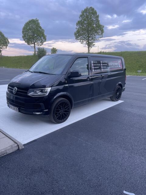 Volkswagen Transporter T6 – Top Ausstattung – Langer Radstan