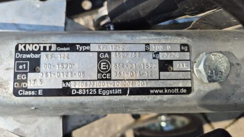 Knott PRO BRAKE 2615 1 t 750 kg / 100 km/h