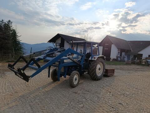 Ford Dexta 2000