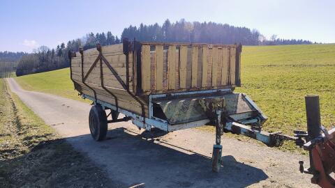 Kratzbodenwagen