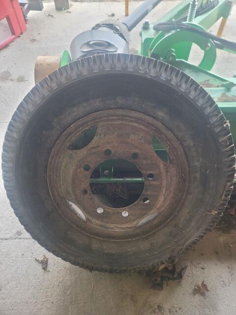 Verkaufe Reifen für Lkw-Kipper