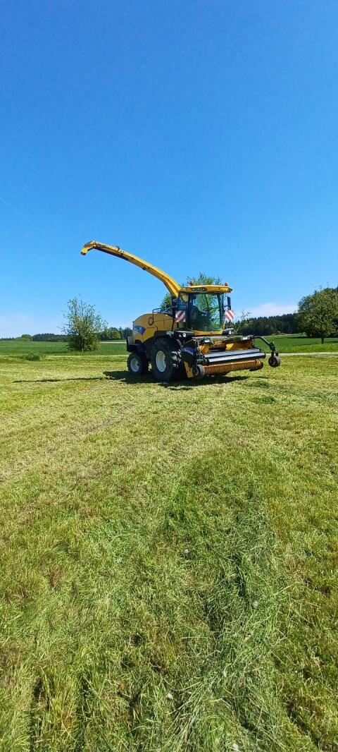 New Holland FR9050