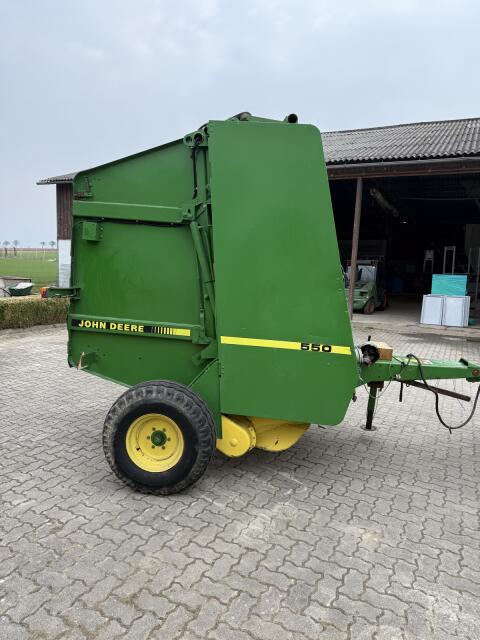 John Deere 550 - Garn
