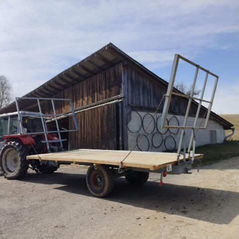 Stroh-/Heuballenwagen
