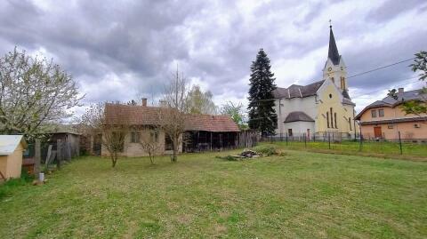 Zweifamilienhaus in Zalalövő – flexibel, ruhig und naturnah