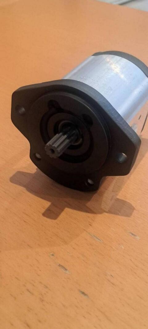 Verkaufe Hydraulikpumpe für Lindner Geotrac 103