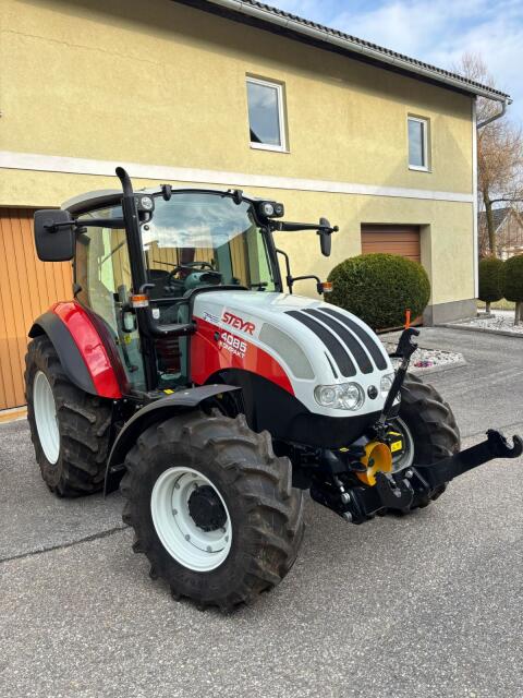 Steyr Kompakt 4085