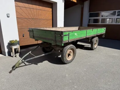 Drehschemel-Anhänger / Gummiwagen
