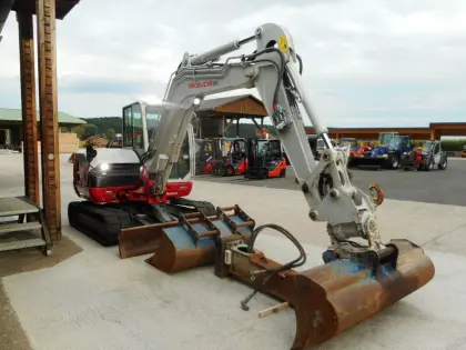 Takeuchi TB 370 POWERTILT + 3 Löffel + Hammer