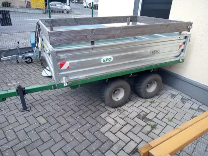 Traktor Anhänger Kipper