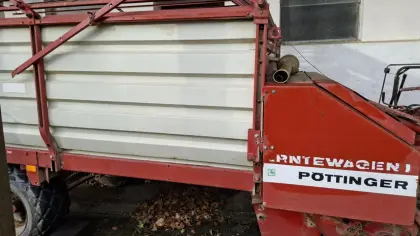 Pöttinger Erntewagen 1