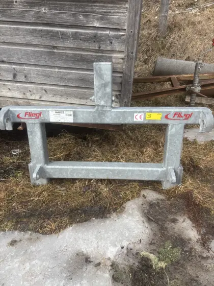 Adapter Euroaufnahme/Dreipunkt Fliegl