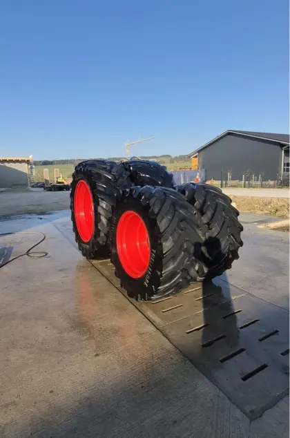 710/60 R42, 600/60 R30 Kompletträder