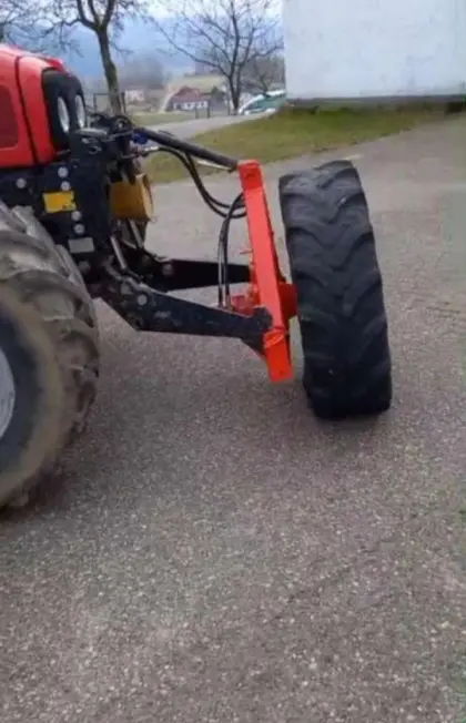 Wendegerät-Rundballenauflöser