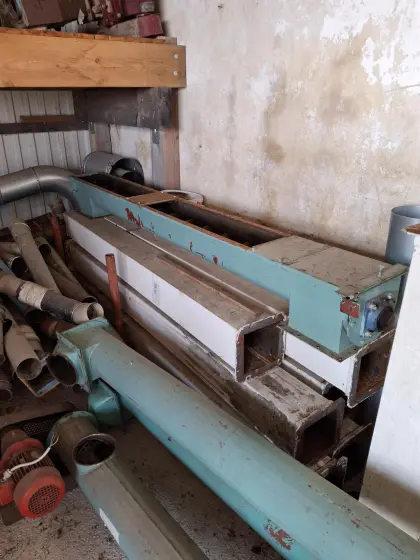 Trogschnecke mit Motor für Getreide