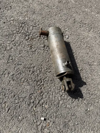 Hubzylinder Phantommähwerk Steyr