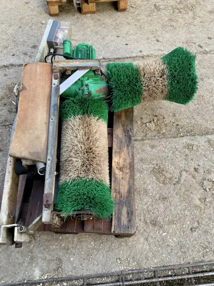 Schurr Kuhbürste, Bürste, Viehputzbürste