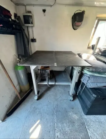 Schweißtisch, mobile Werkbank für die Metallbearbeitung