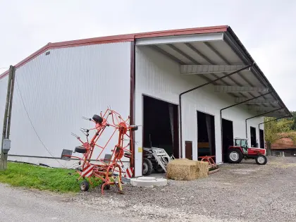 Suche Garage/Halle/Scheune