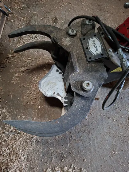 Energieholzzange, Fällgreifer JAK 250