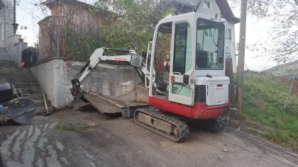 Bagger TB016 Takeuchi