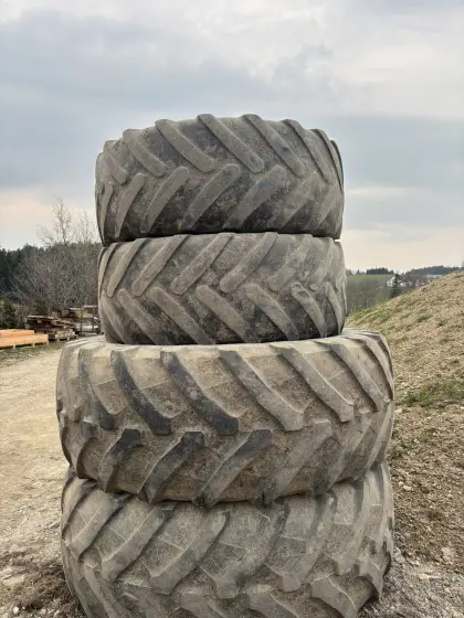 650/65 R42, 540/65 R30 Kompletträder