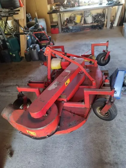 carraro sichelmahwerk mit Turbine und hochentlerung