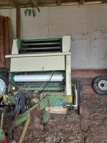 Rundballenpresse zu verkaufen