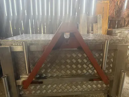 Transportbox mit Dreipunktaufnahme