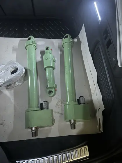 Hydraulischer Zylinder neu