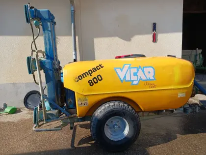 VICAR Rebspritze 800 l - Typ NT-460/8-T77