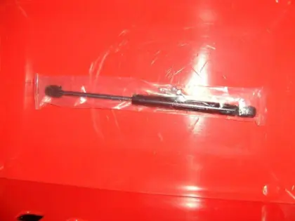 Gasdruckfeder zu Steyr SK2 Kabinentür