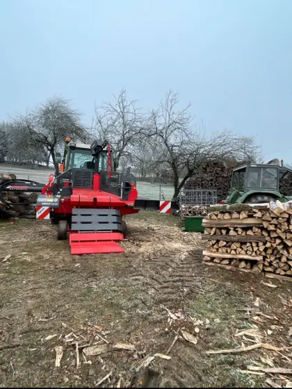 Krpan CH 32 Liegendspalter Horizontal Holzspalter